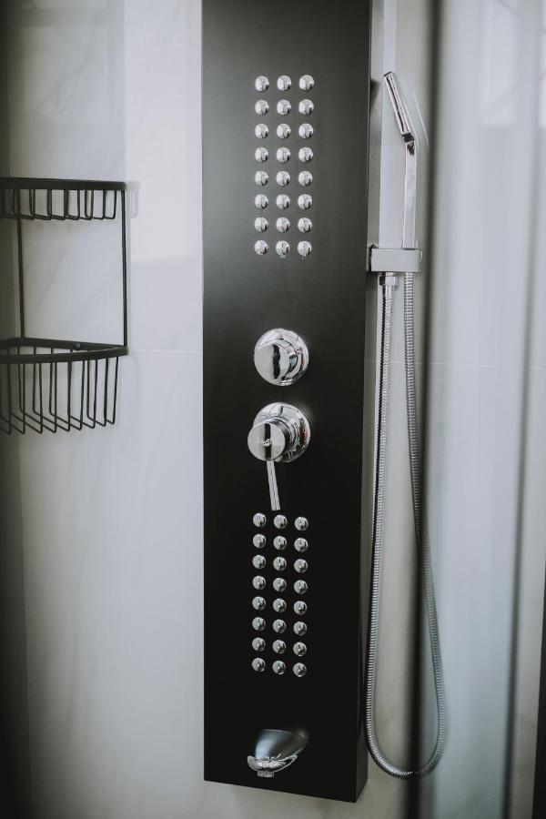 イグメニツァ The Pitoulis Mansionヴィラ エクステリア 写真